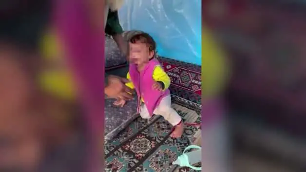 Adana'da yürek sızlatan görüntü: 