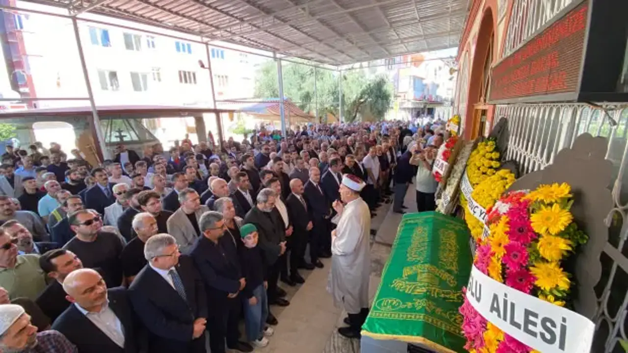 AK Parti'li Mahir Ünal'ın kayınpederi Hasan Özdin, Aydın'da son yolculuğuna uğurlandı