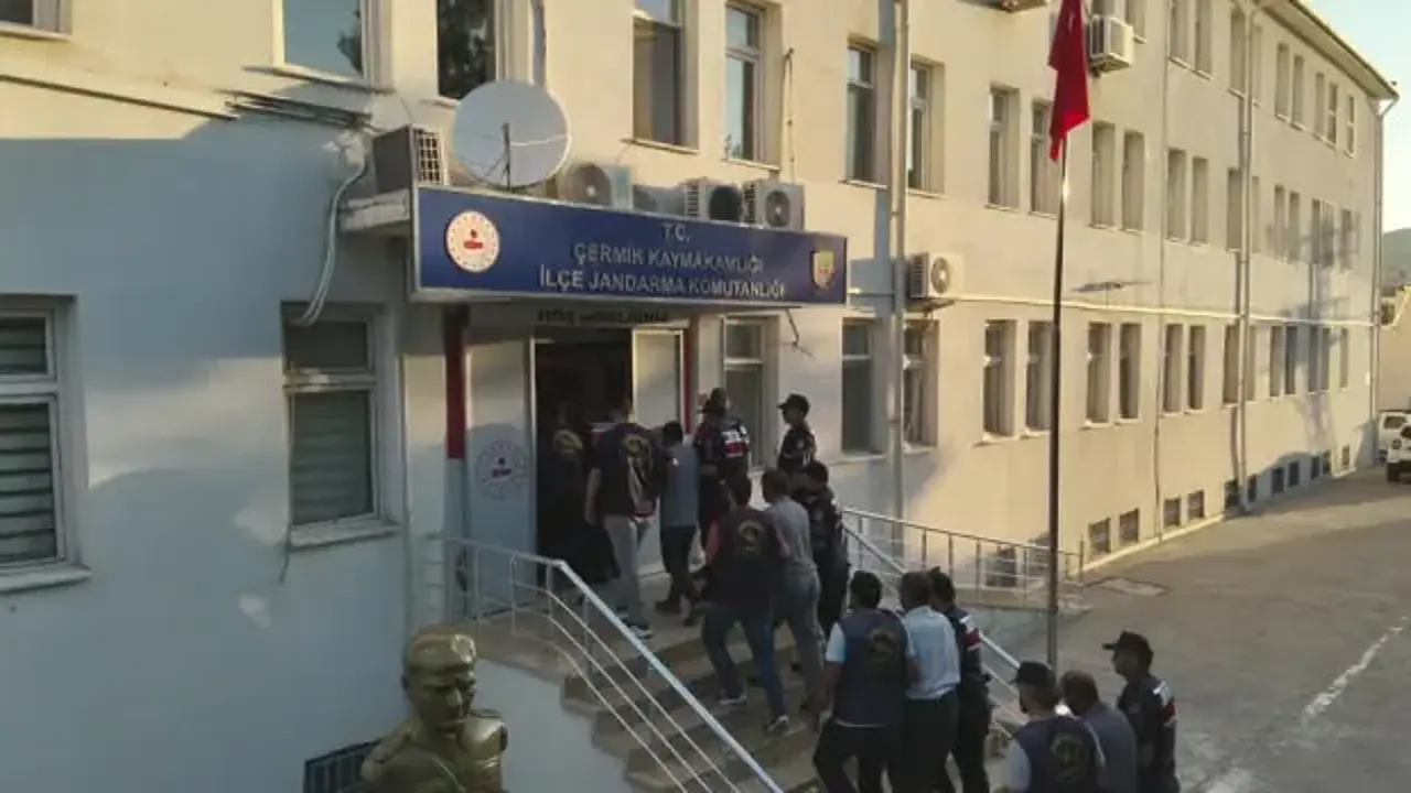 10 yıllık sır çözüldü! 8 şüpheli gözaltına alındı