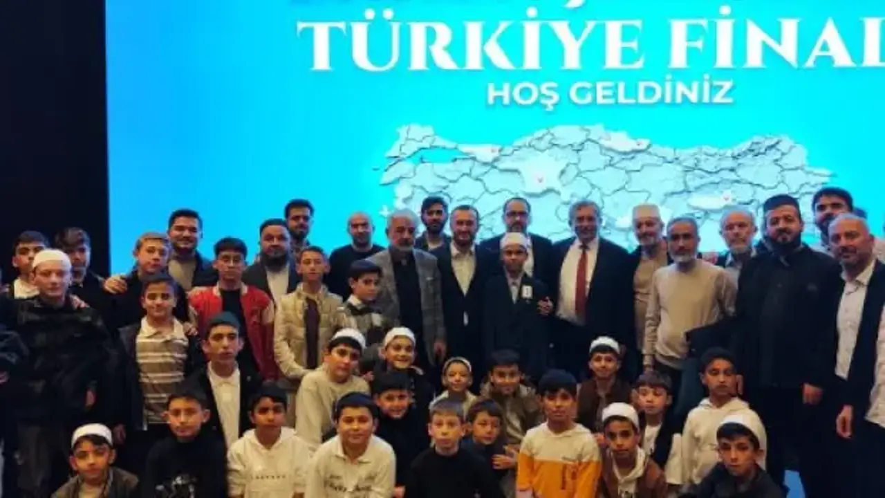 11 ayda hafız olan Abdullah Türkben yarışmayı kazandı