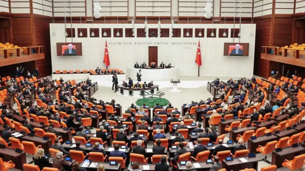 12. Yargı Paketi, TBMM Adalet Komisyonunda kabul edildi