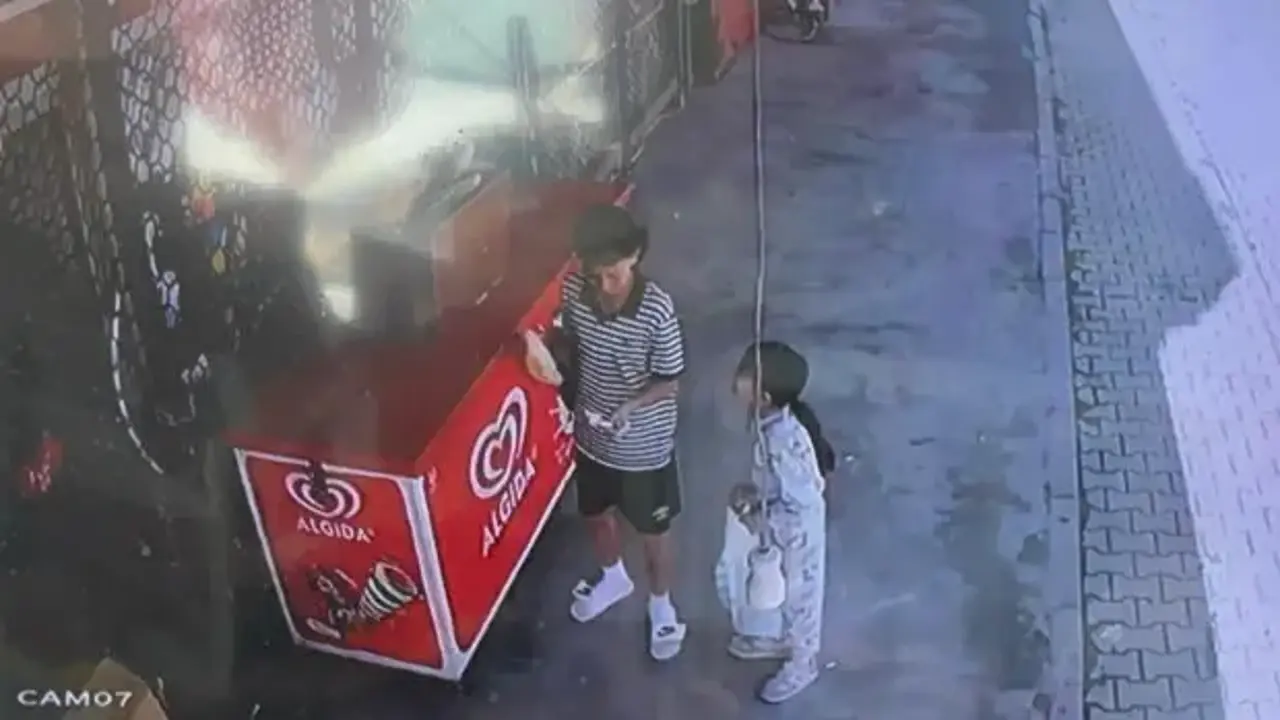 13 yaşındaki Yusuf'tan alkışlanacak hareket! Güvenlik kamerasına böyle yansıdı