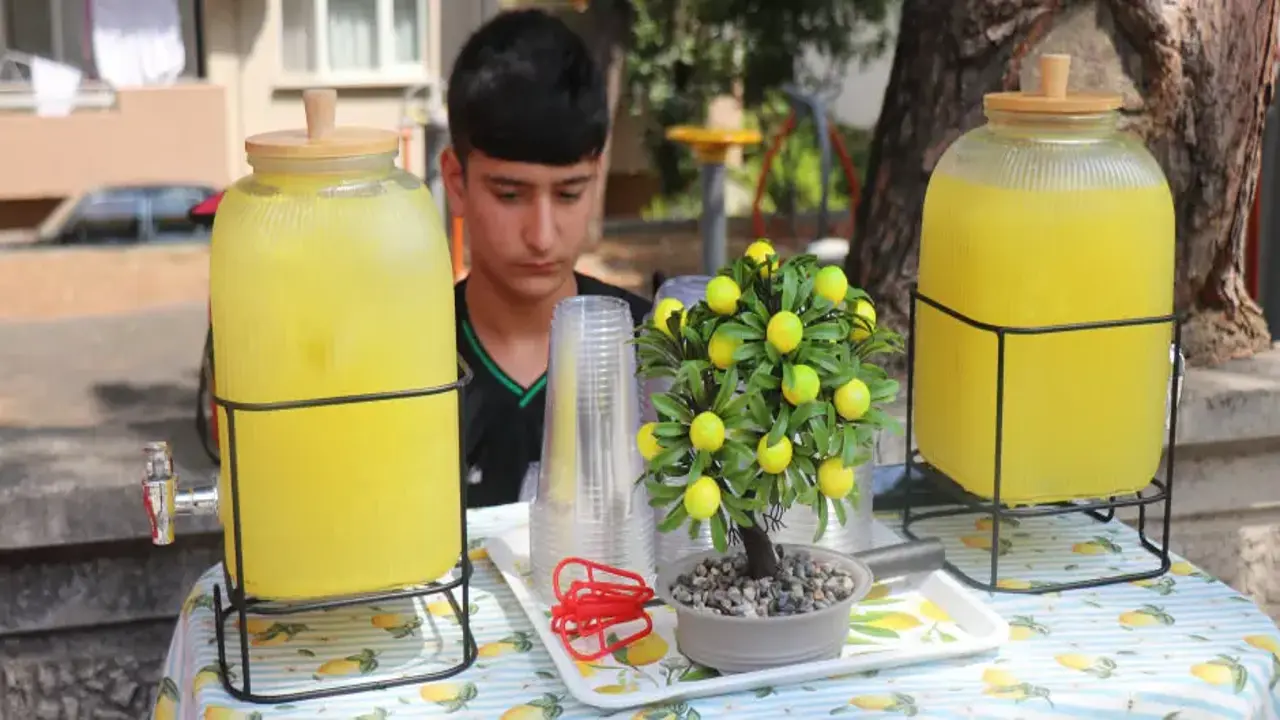 14 yaşında asgari ücreti üçe katladı! 6 saat çalışarak ayda 90 bin lira kazanıyor