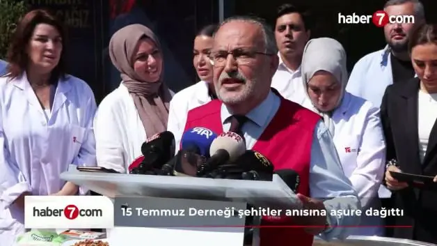 15 Temmuz Derneği şehitler için aşure dağıttı