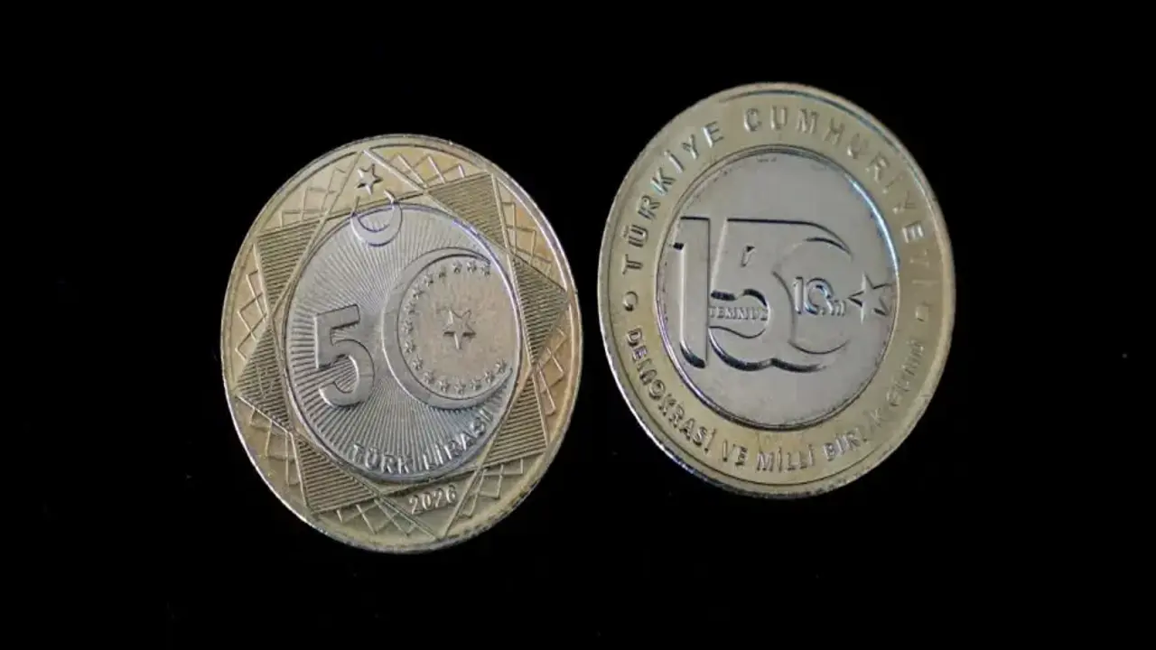 15 Temmuz'un 10. yılına özel 5 lira basıldı