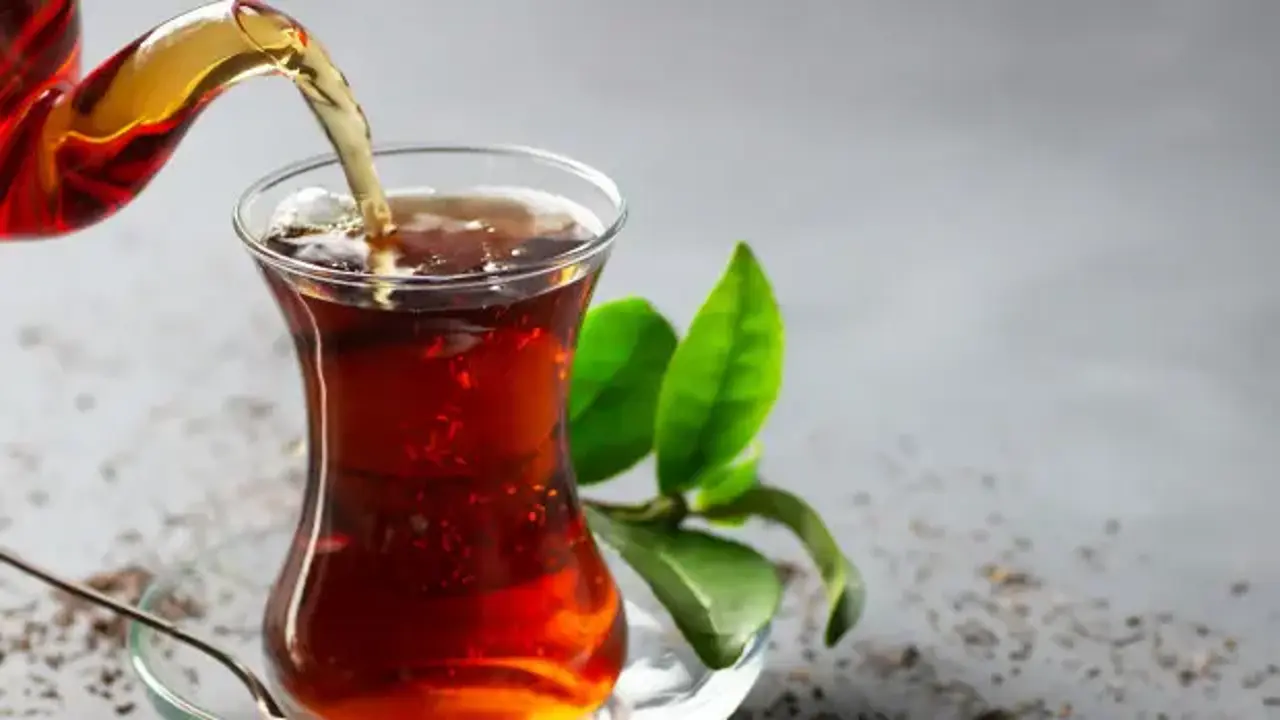 2 çay markasında birden 'boya' çıktı! Bakanlık hileyi duyurdu