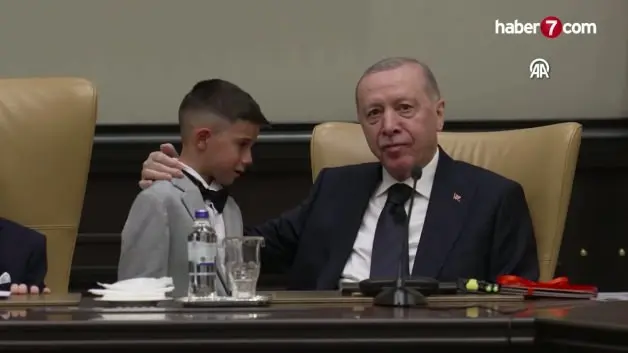 23 Nisan'da Külliye'de duygusal anlar! Erdoğan gözyaşlarını tutamadı