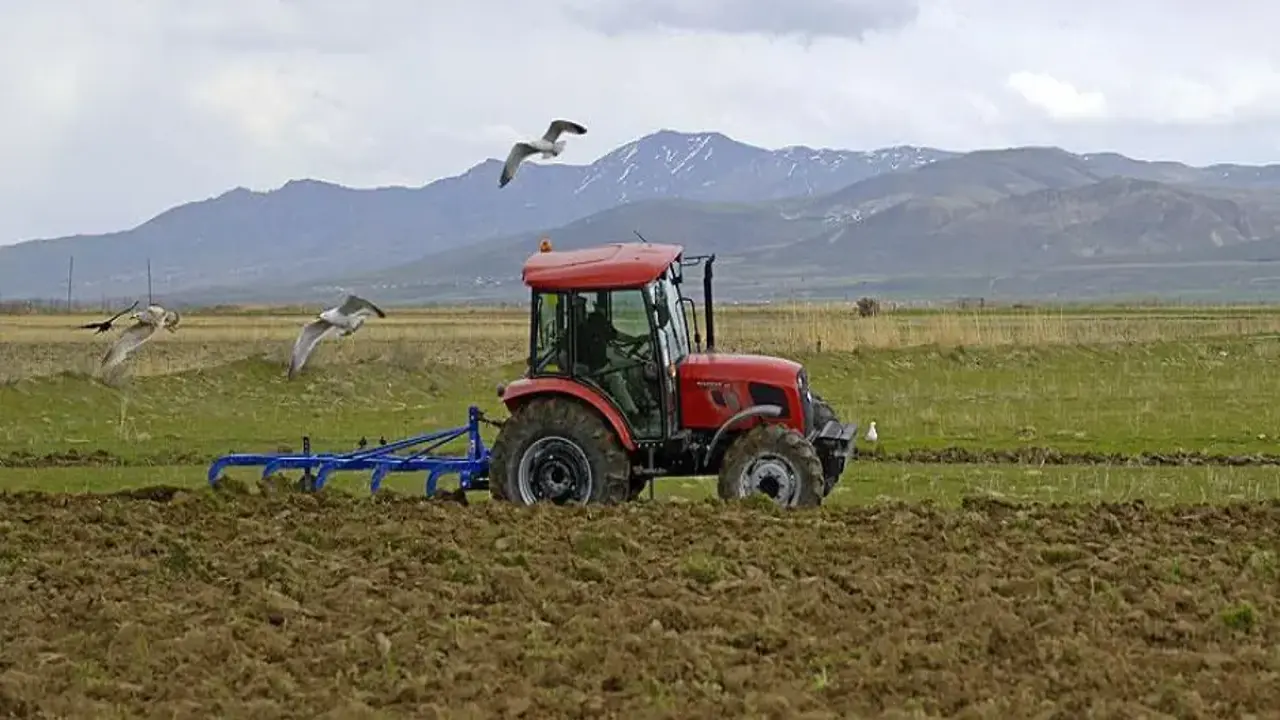 250 bin kişiye iş kapısı! Bakan Yumaklı tarımda 