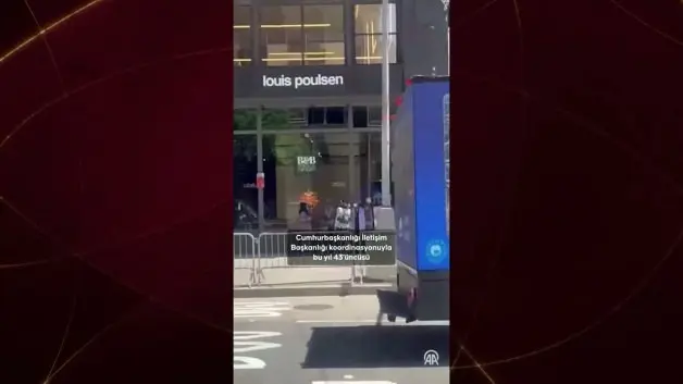 43. Türk Günü Yürüyüşü New York'ta coşkuyla kutlandı