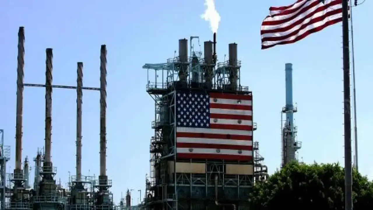 ABD sürpriz petrol tahmini! Piyasalarda Hürmüz bilmecesi