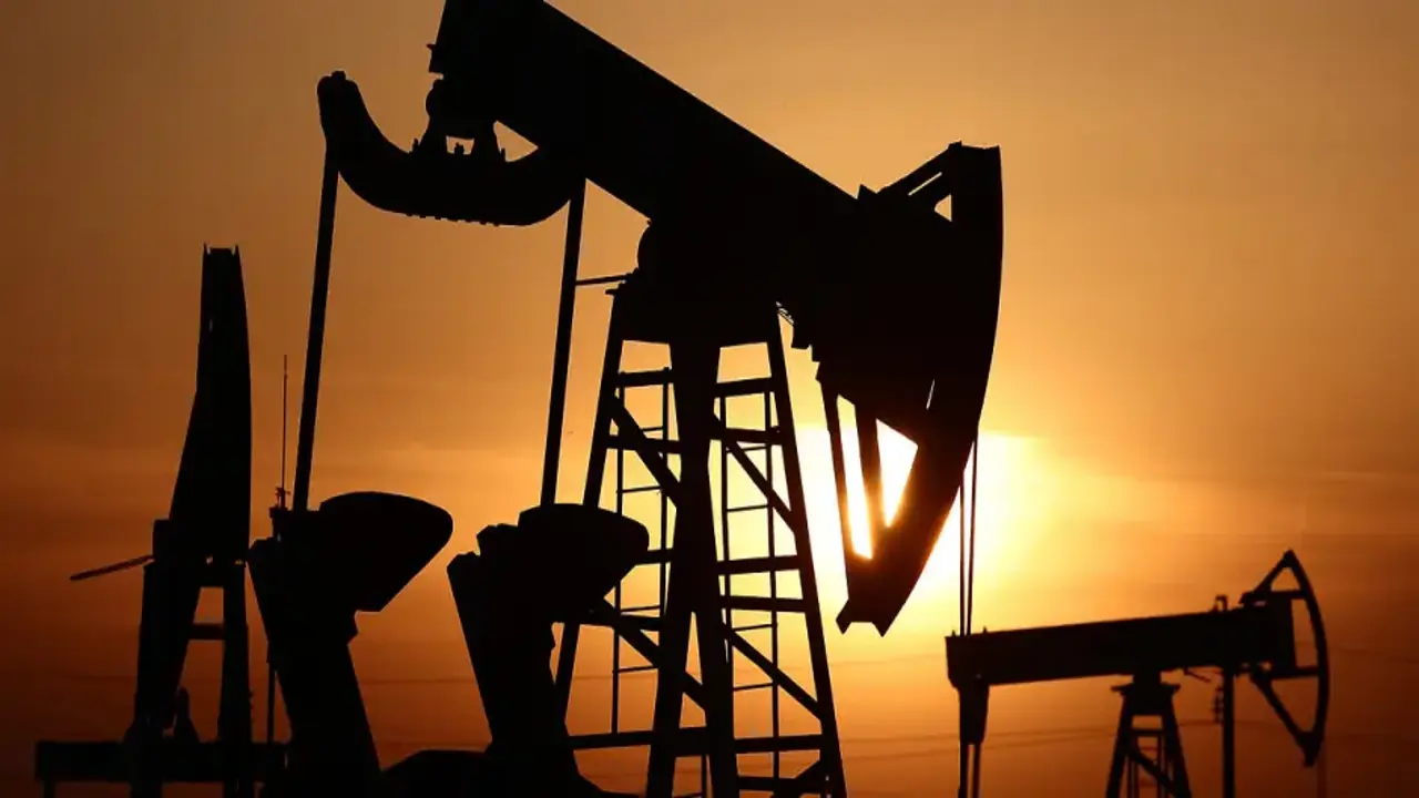 ABD'de petrol alarmı! Sondaj kuleleri yeniden çoğalıyor