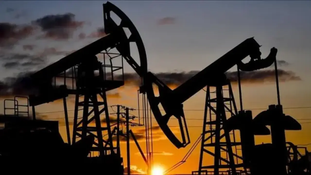 ABD'nin ticari ham petrol stokları 2 milyon varil arttı