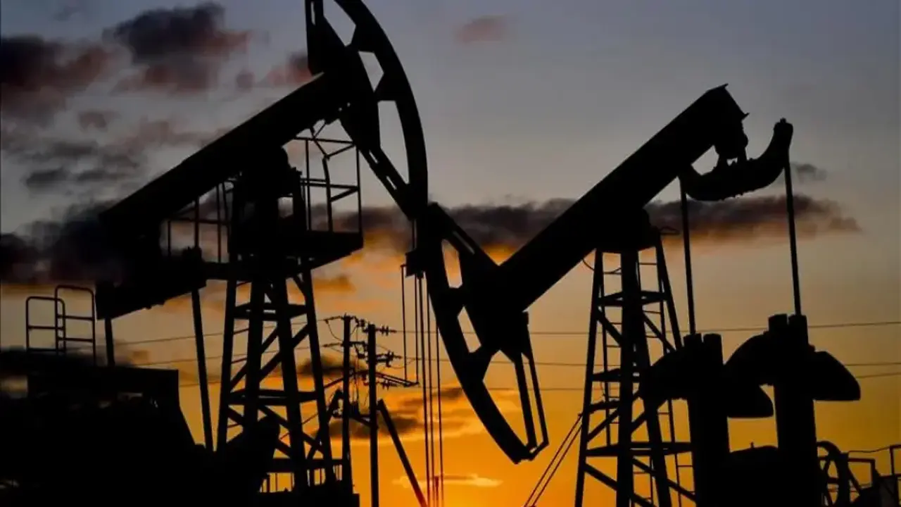 ABD'nin ticari ham petrol stokları eriyor! Beklenmedik düşüş