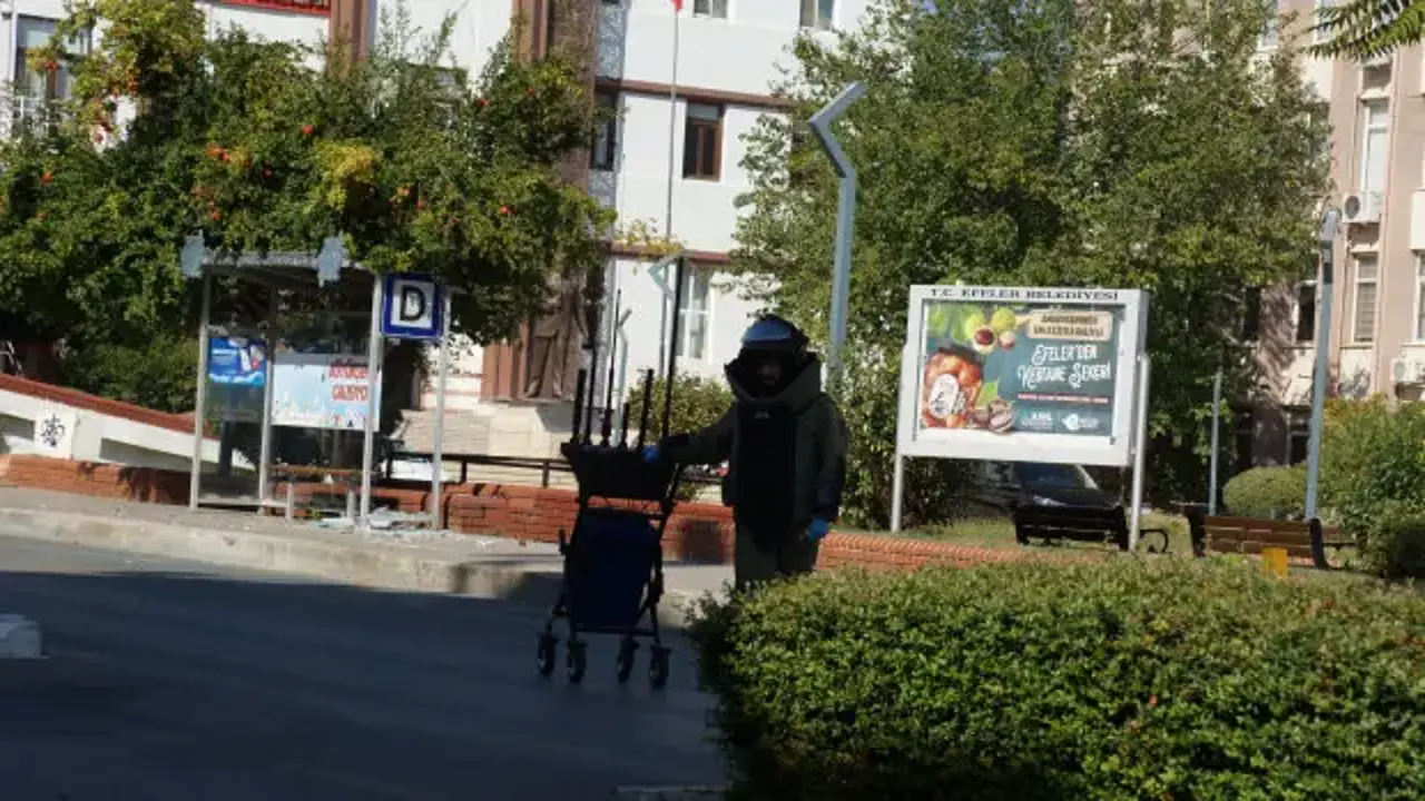 Adliye önünde şüpheli paket alarmı: Bomba imha ekipleri sevk edildi!