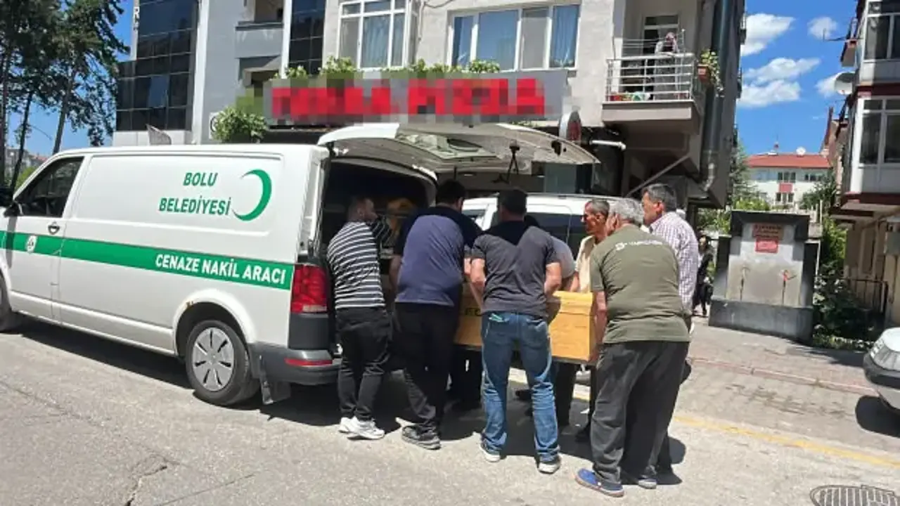 Ağaçtan düşüp hastaneden taburcu olduktan 1 gün sonra evinde ölü bulundu