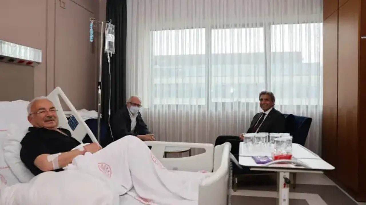 AK Parti Genel Başkan Yardımcısı Demir'den Başkan Güler'e geçmiş olsun ziyareti