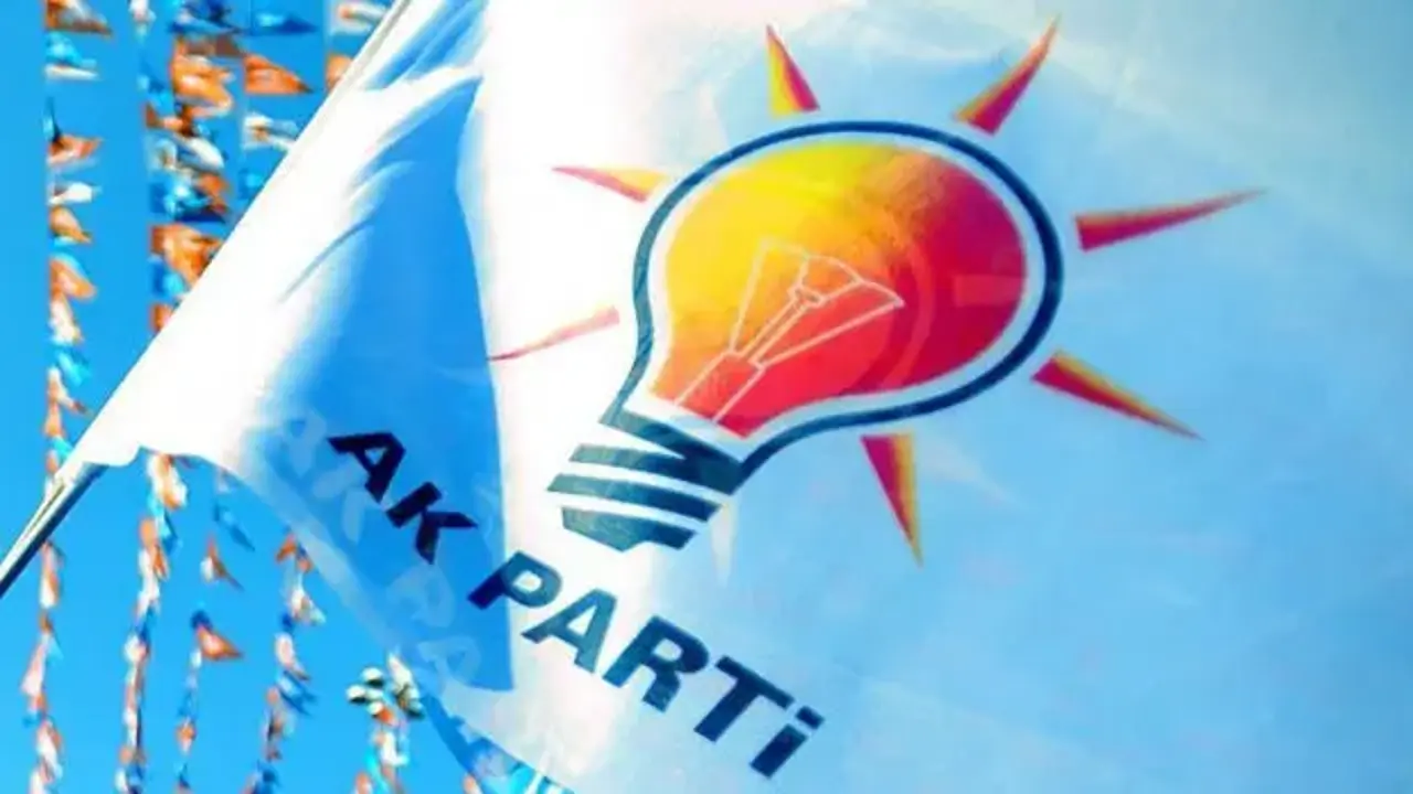 AK Parti’de 3 ilde görev değişimi