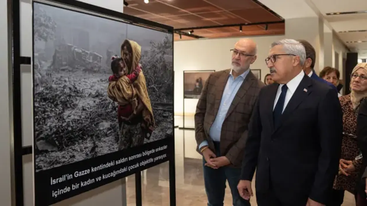 AK Parti'de Gazze sergisi: Vicdanın şahitliği fotoğraflarla anlatıldı