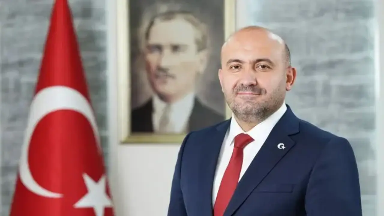 AK Partili Albayrak'tan CHP'li belediyelere: Eskişehir koltuk kavgasına kurban ediliyor