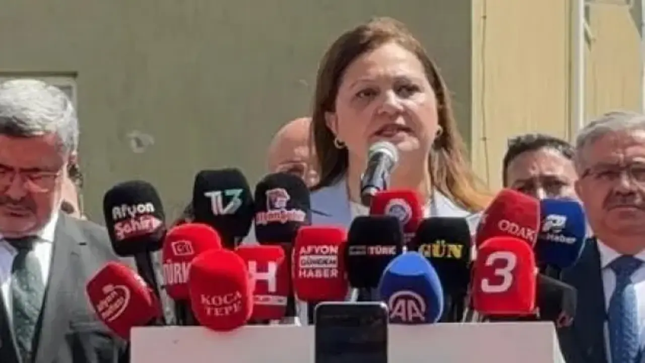 AK Parti'ye geçen Burcu Köksal'dan yeni açıklama