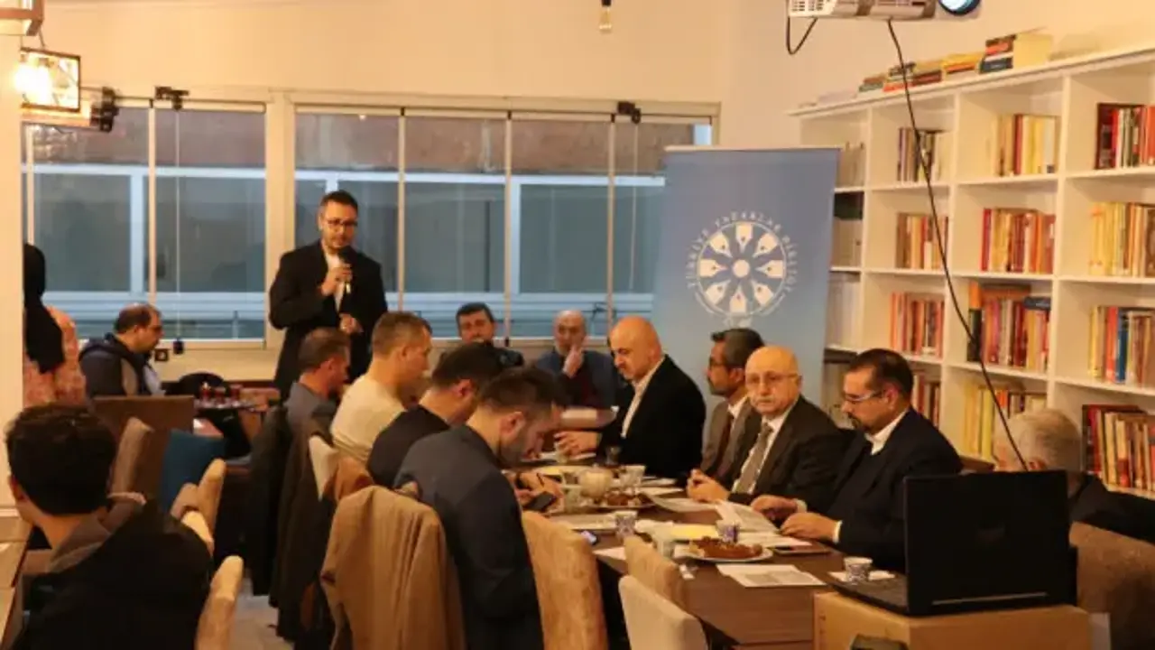 Akademisyenler Ankara’da toplandı: ABD/İsrail–İran gerilimi mercek altında