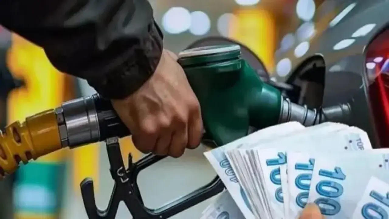 Akaryakıt fiyatlarında tabela değişiyor! Motorine indirim geliyor! İşte güncel fiyatlar