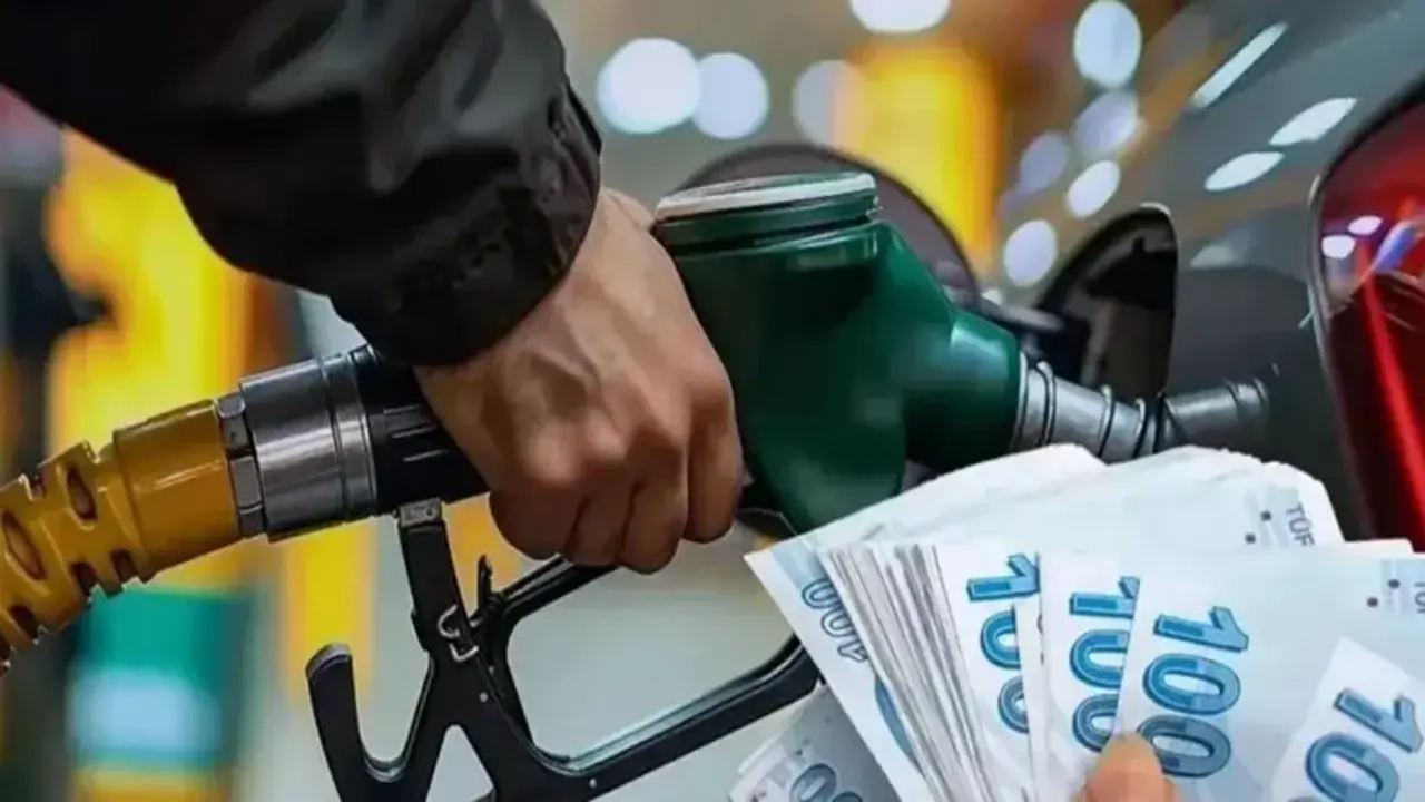 Akaryakıta dev indirim geliyor! Araç sahipleri dikkat