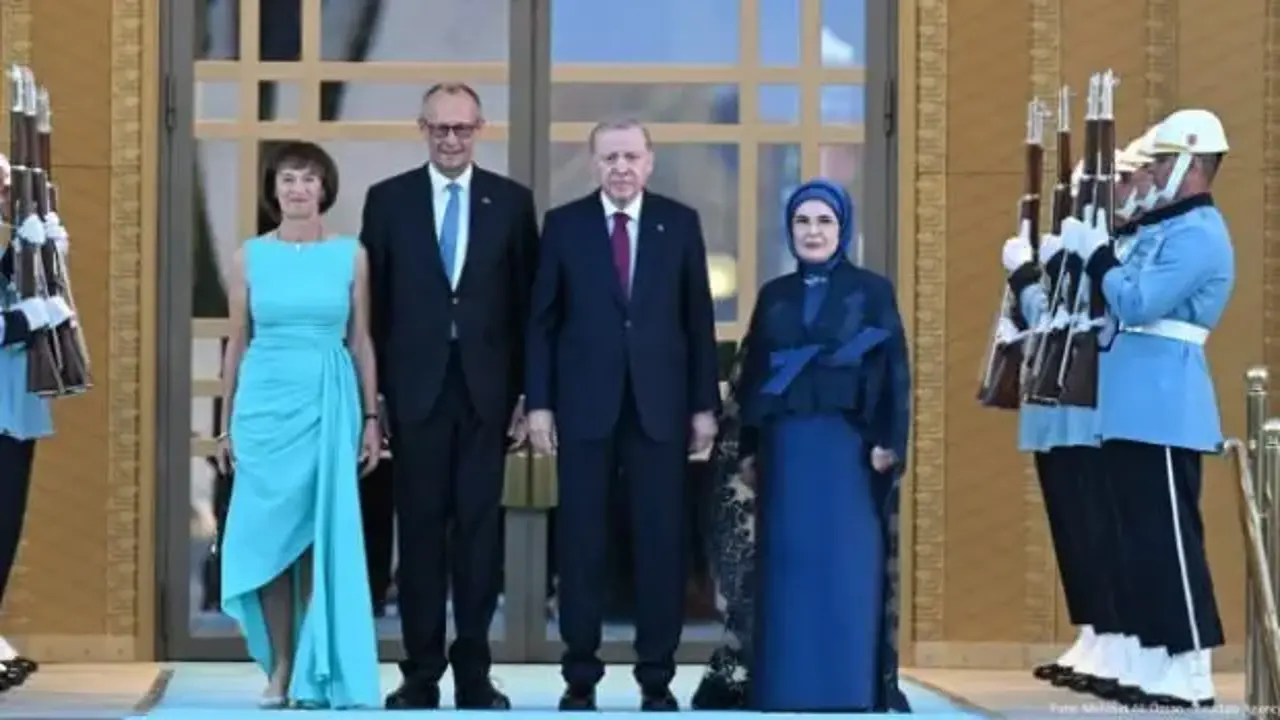 Almanya Şansölyesi Friedrich Merz'den Türkçe teşekkür paylaşımı