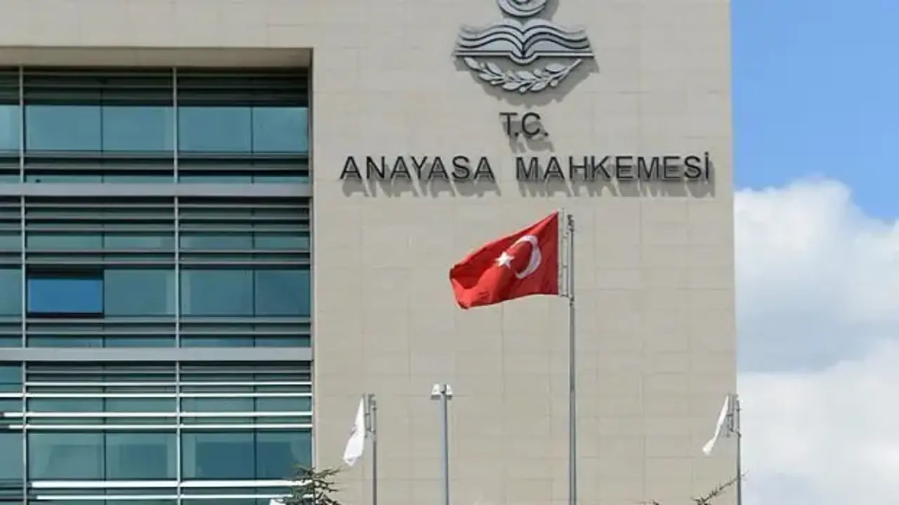 Anayasa Mahkemesi bazı düzenlemeleri iptal etti