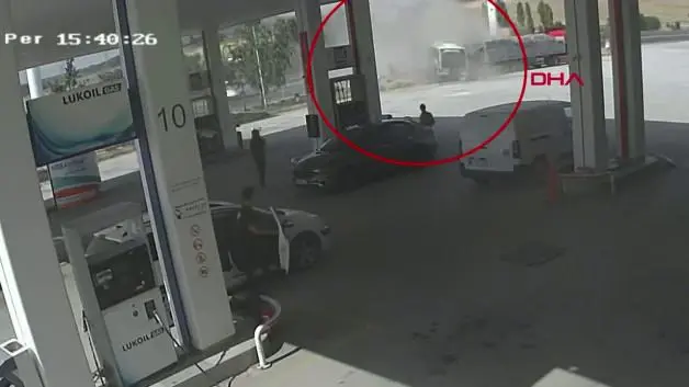 Ankara'da 2 kişinin öldüğü feci kazanın dehşet görüntüleri ortaya çıktı
