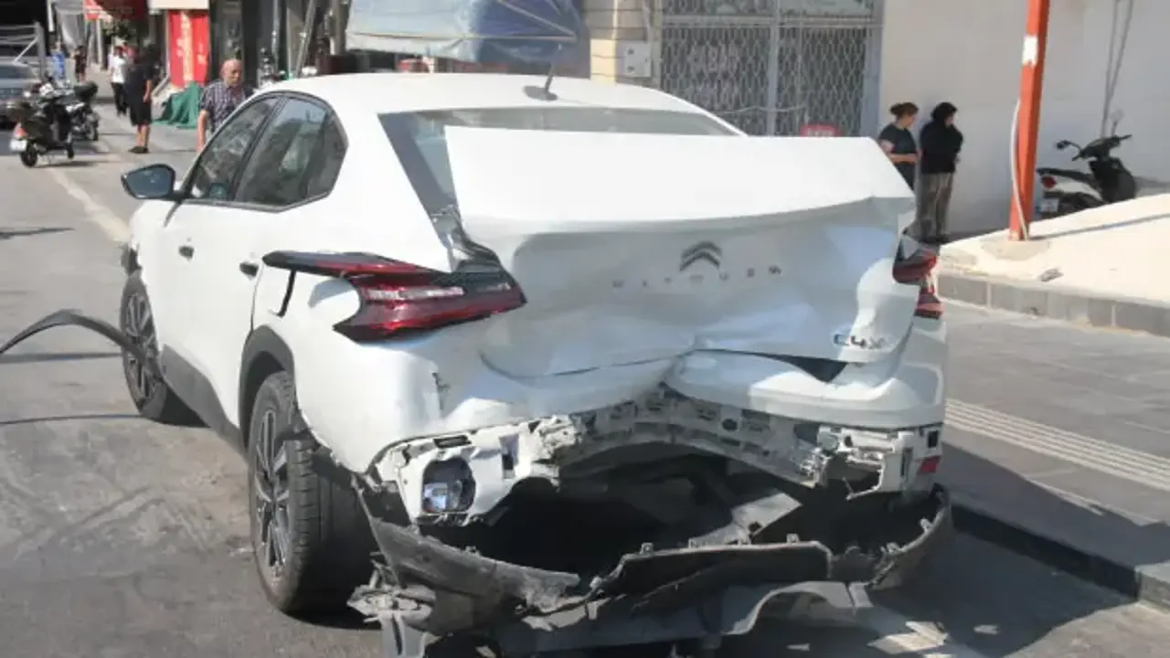 Antalya'da 5 araçlık zincirleme kaza!