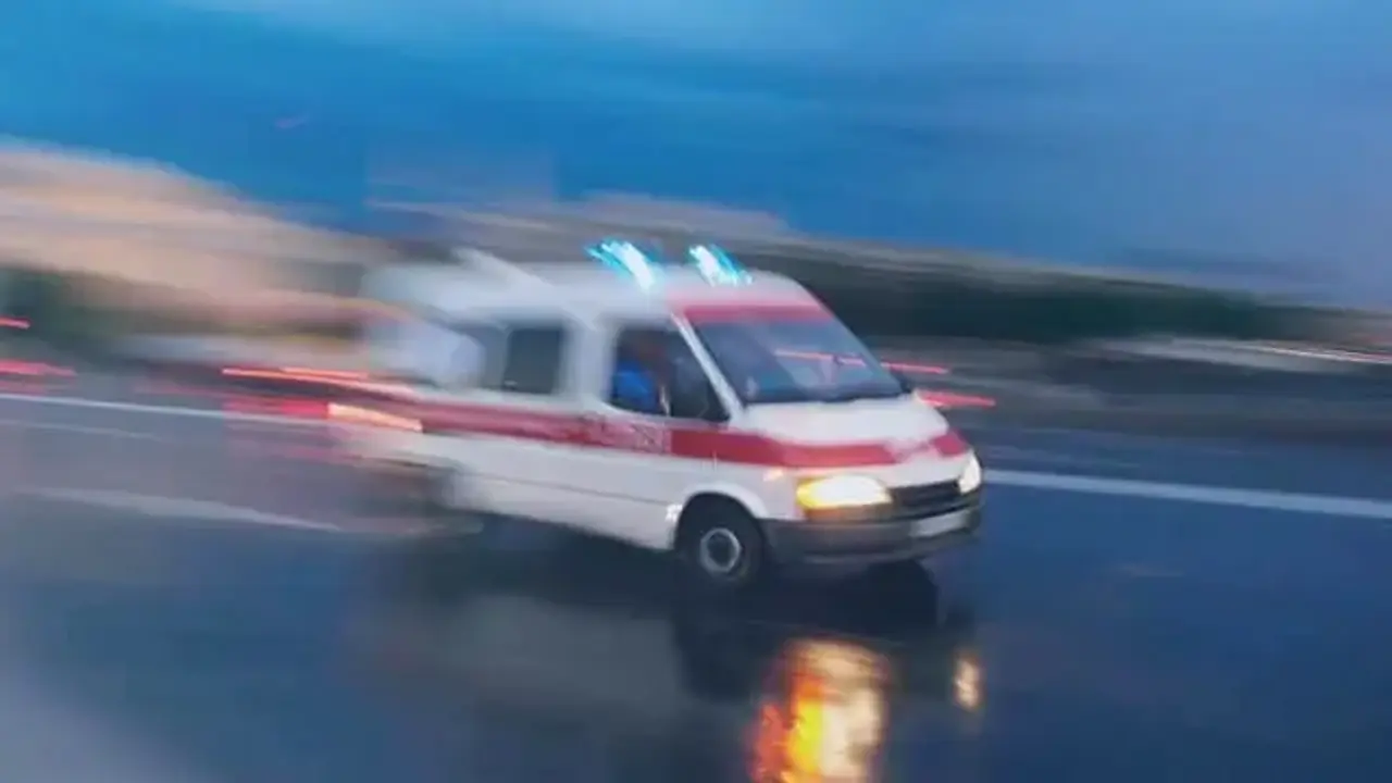 Antalya'da feci kaza: Tırın altında kalan 19 yaşındaki genç hayatını kaybetti