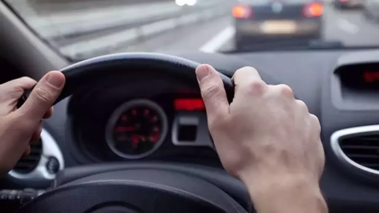 Arabanızda bu işaretler varsa dikkat: Hemen durdurun!