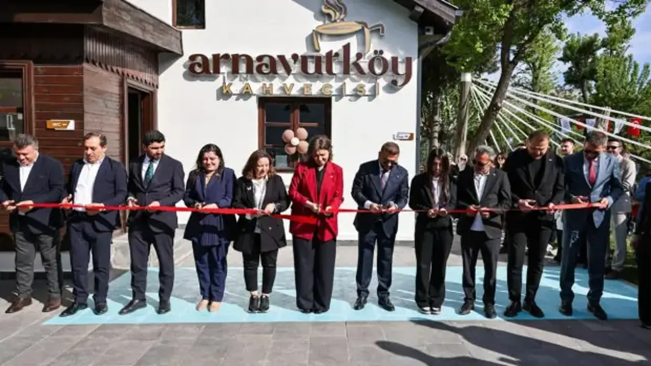 Arnavutköy Belediyesi’nden Hadımköy’e hizmet yağmuru