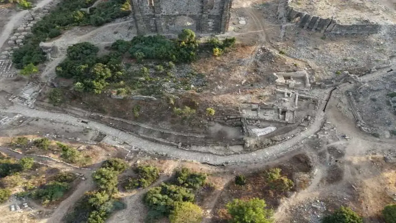 Aspendos'ta 2 bin yıllık keşif gün yüzüne çıktı