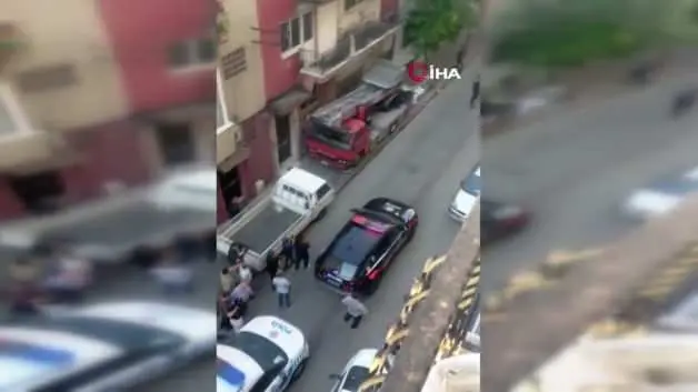 Aydın'da samuray kılıcıyla sokağa çıkan genç kız dehşet saçtı