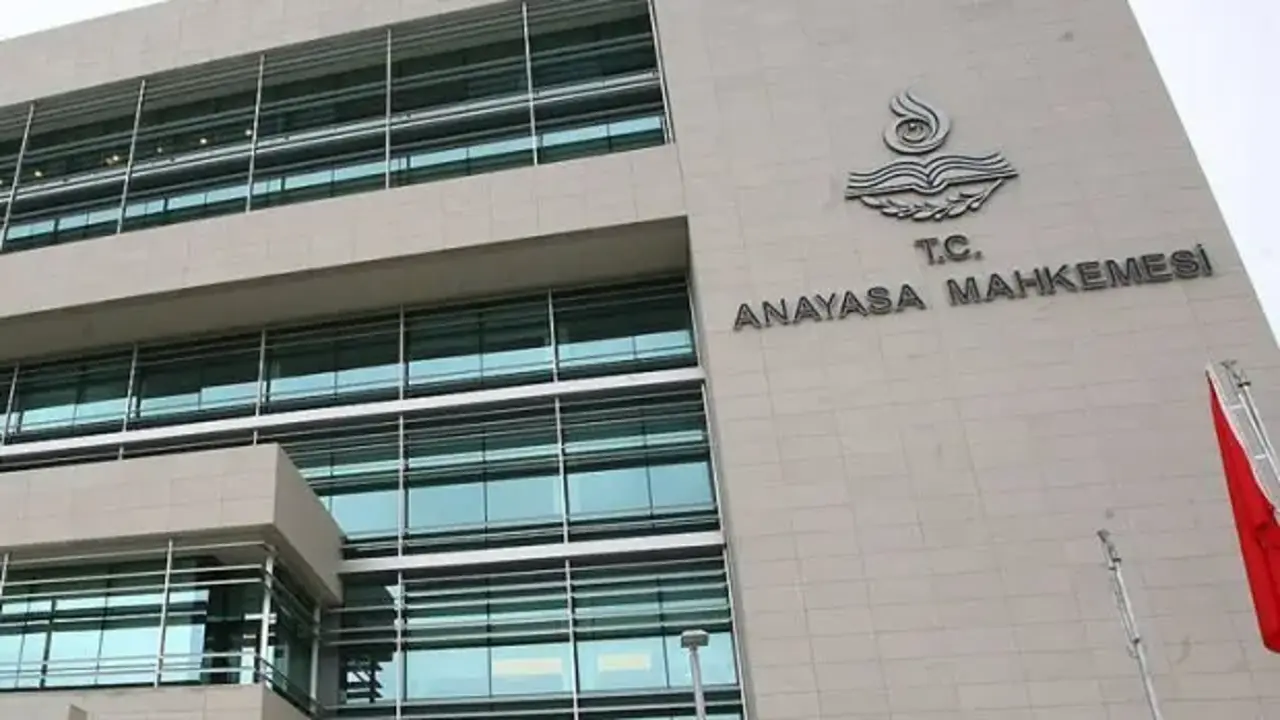 AYM'den cinsiyet değişikliği kararı
