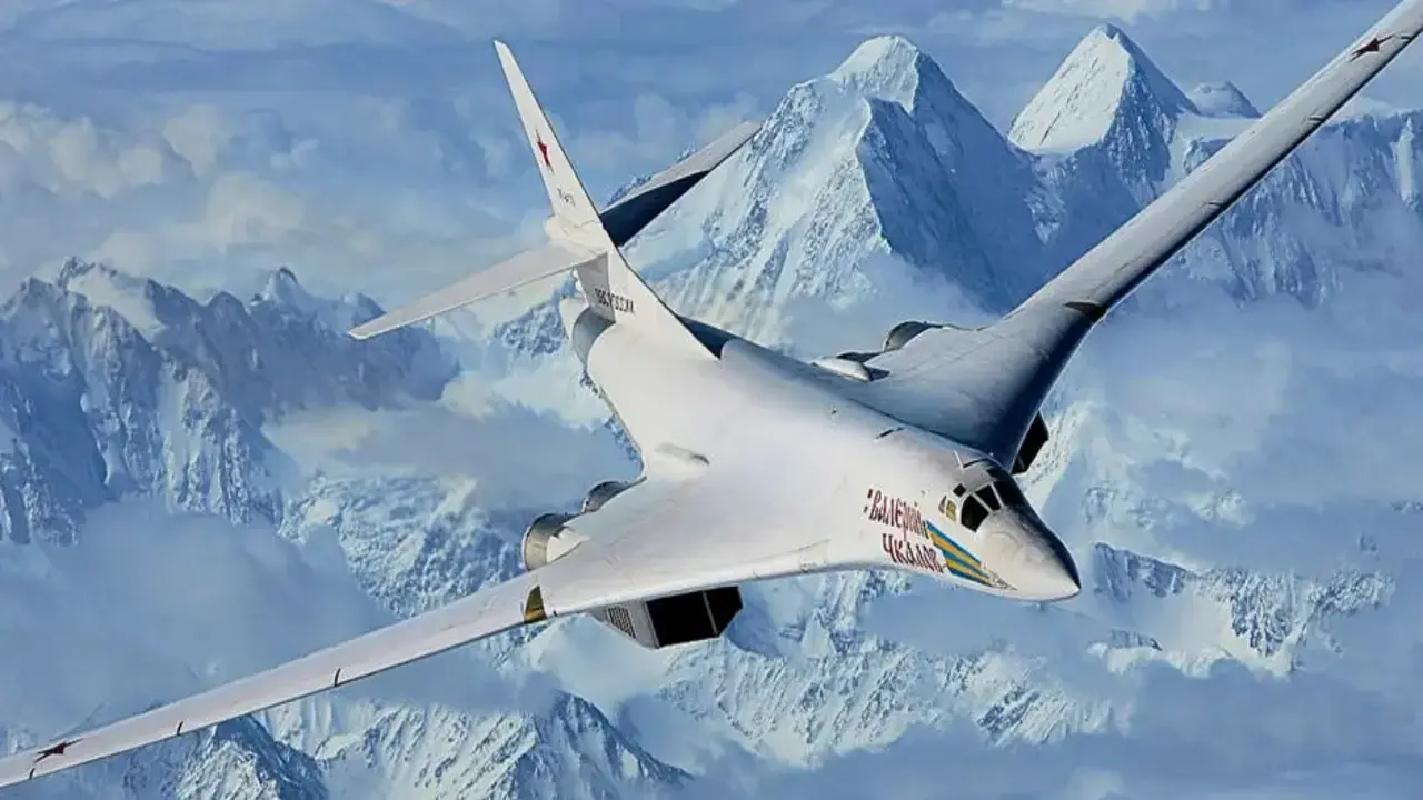 B-2 Spirit'e toz yutturur! Ona 'Beyaz Kuğu' diyorlar: Gökyüzünün en ağır füze cephaneliği