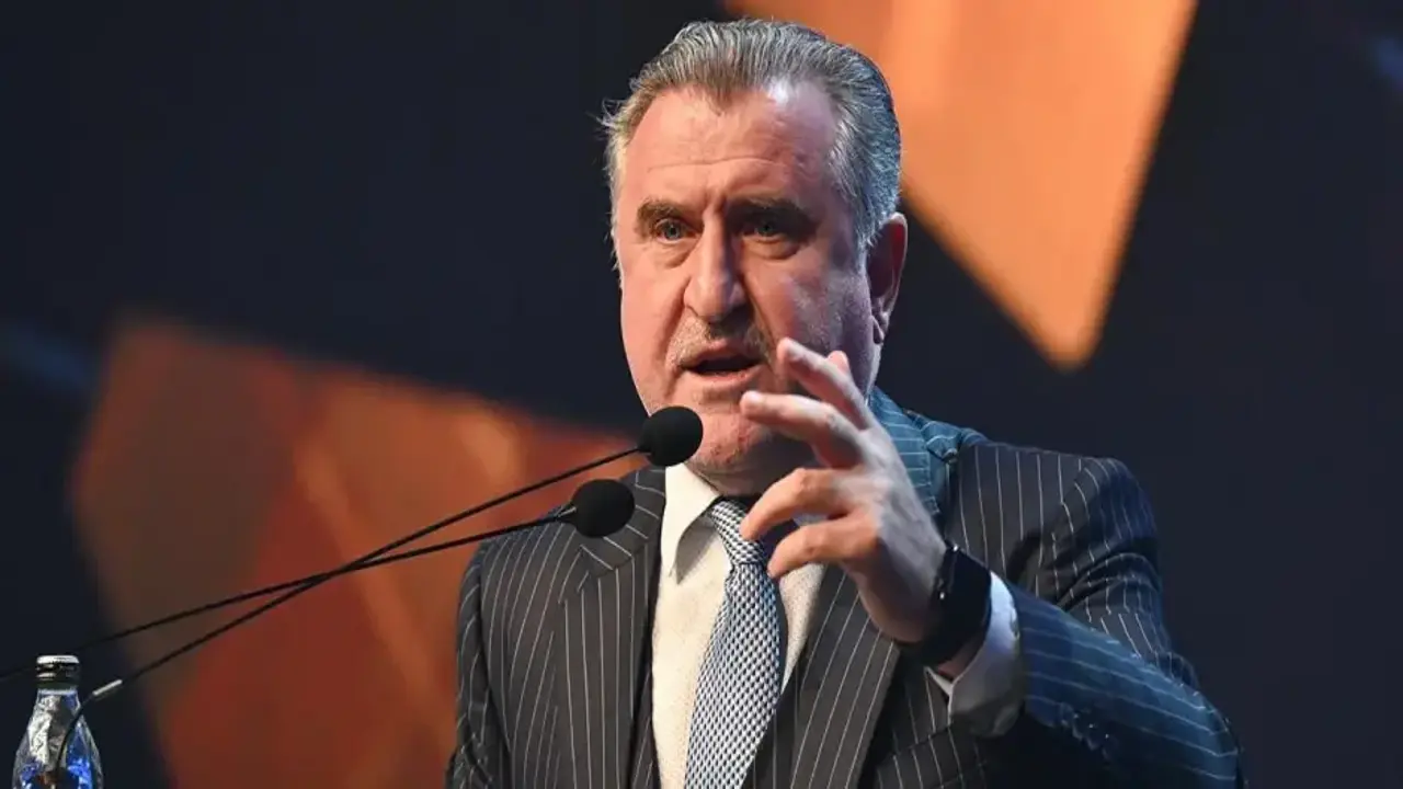 Bakan Bak'tan Fenerbahçe'ye tebrik