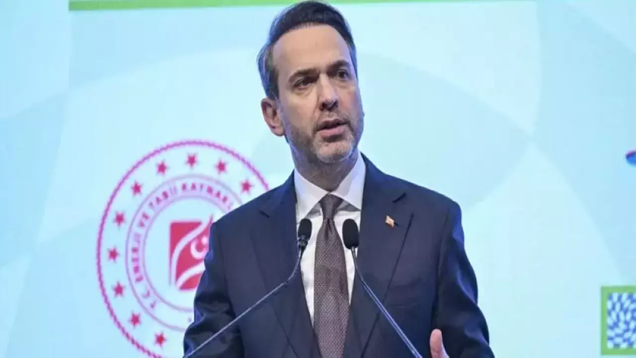 Bakan Bayraktar'dan doğal gaz açıklaması: Hedefimiz fiyat artışı olmadan süreci tamamlamak