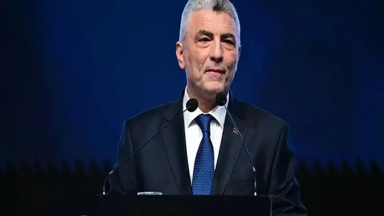 Bakan Bolat duyurdu: Tekstil ve hazır giyimde toparlanma başladı