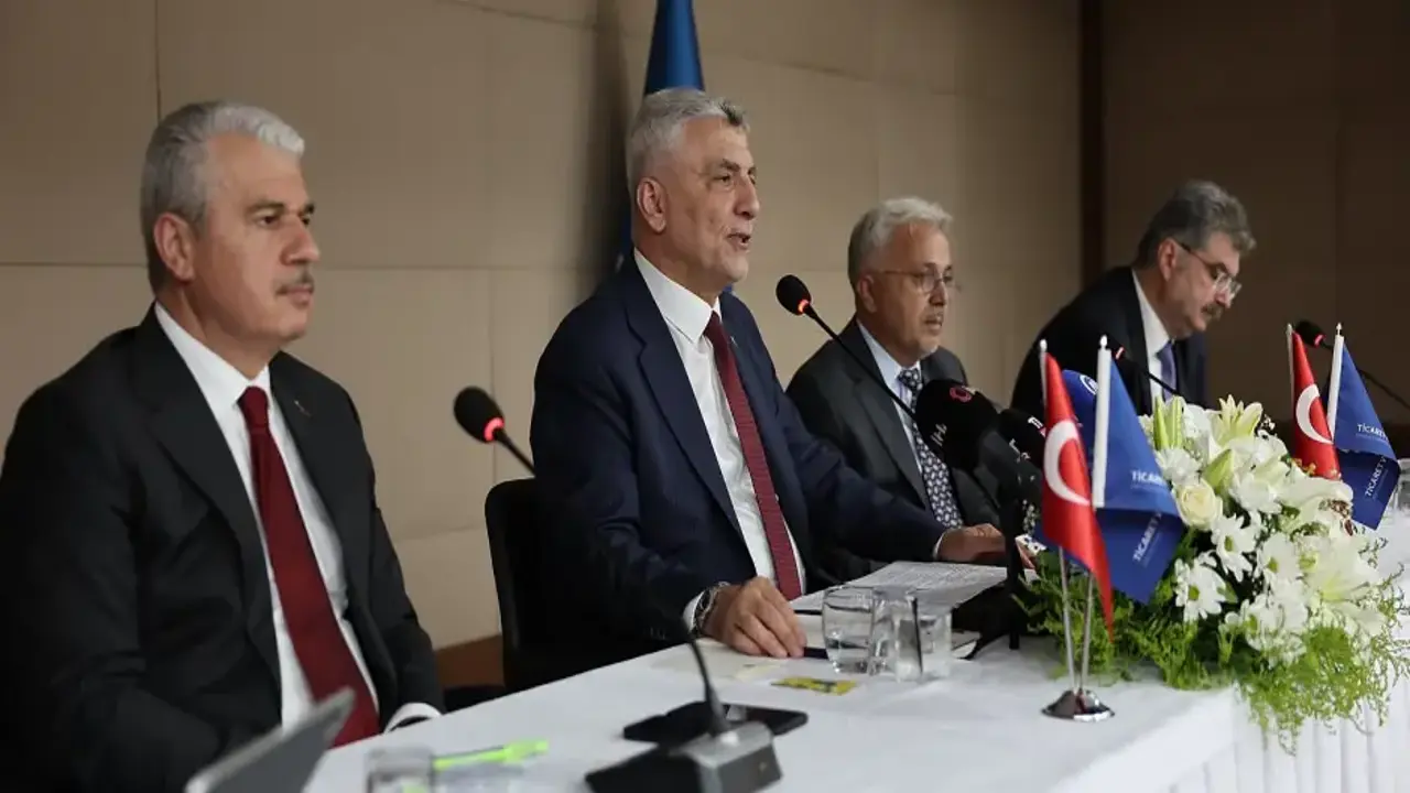 Bakan Bolat'tan esnafa 100 milyar liralık yeni kredi müjdesi