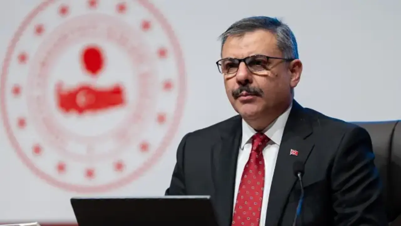 Bakan Çiftçi, subay ve astsubay adaylarıyla buluştu