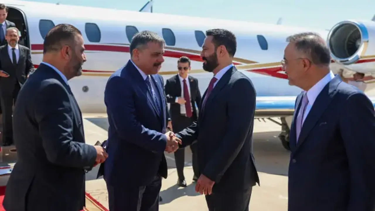 Bakan Çiftçi'den Suriyeliler için Şara yönetimine çağrı