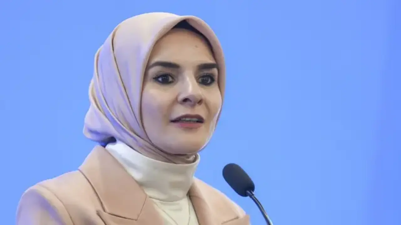 Bakan Göktaş'tan duygulandıran Babalar Günü mesajı: Şehit babalarını unutmadı