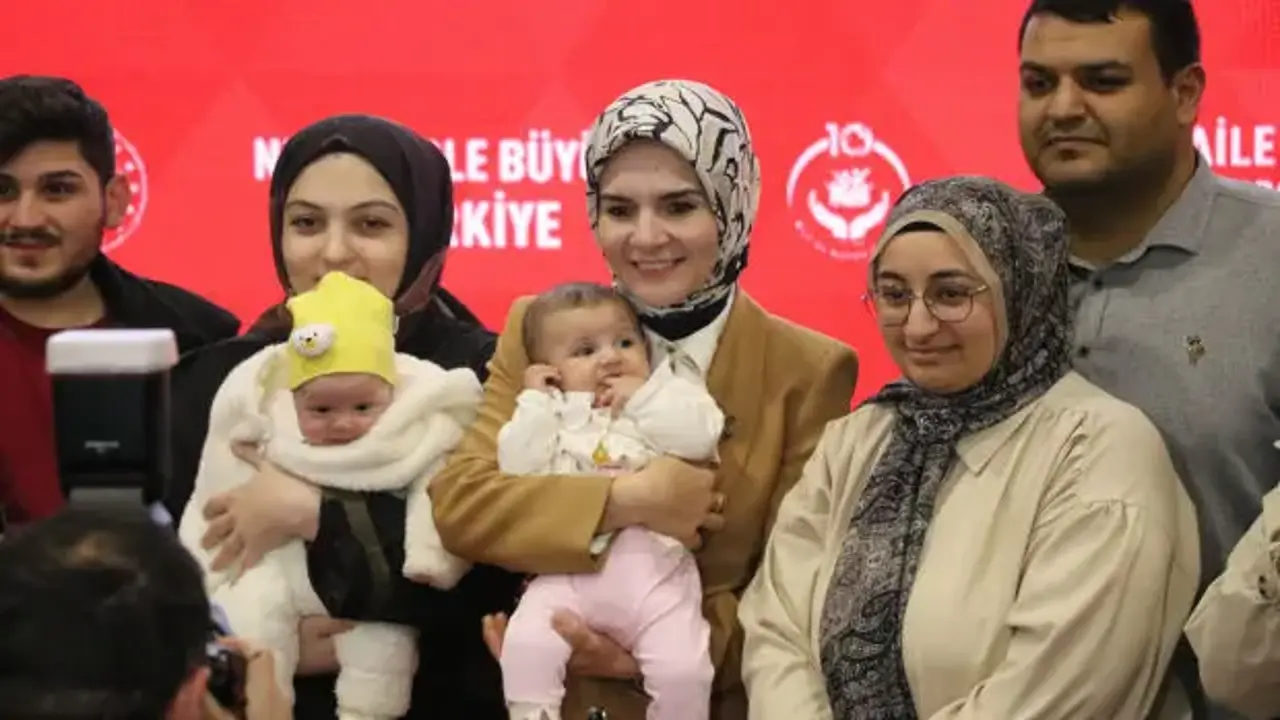 Bakan Göktaş'tan Sivas'ta güçlü aile mesajı