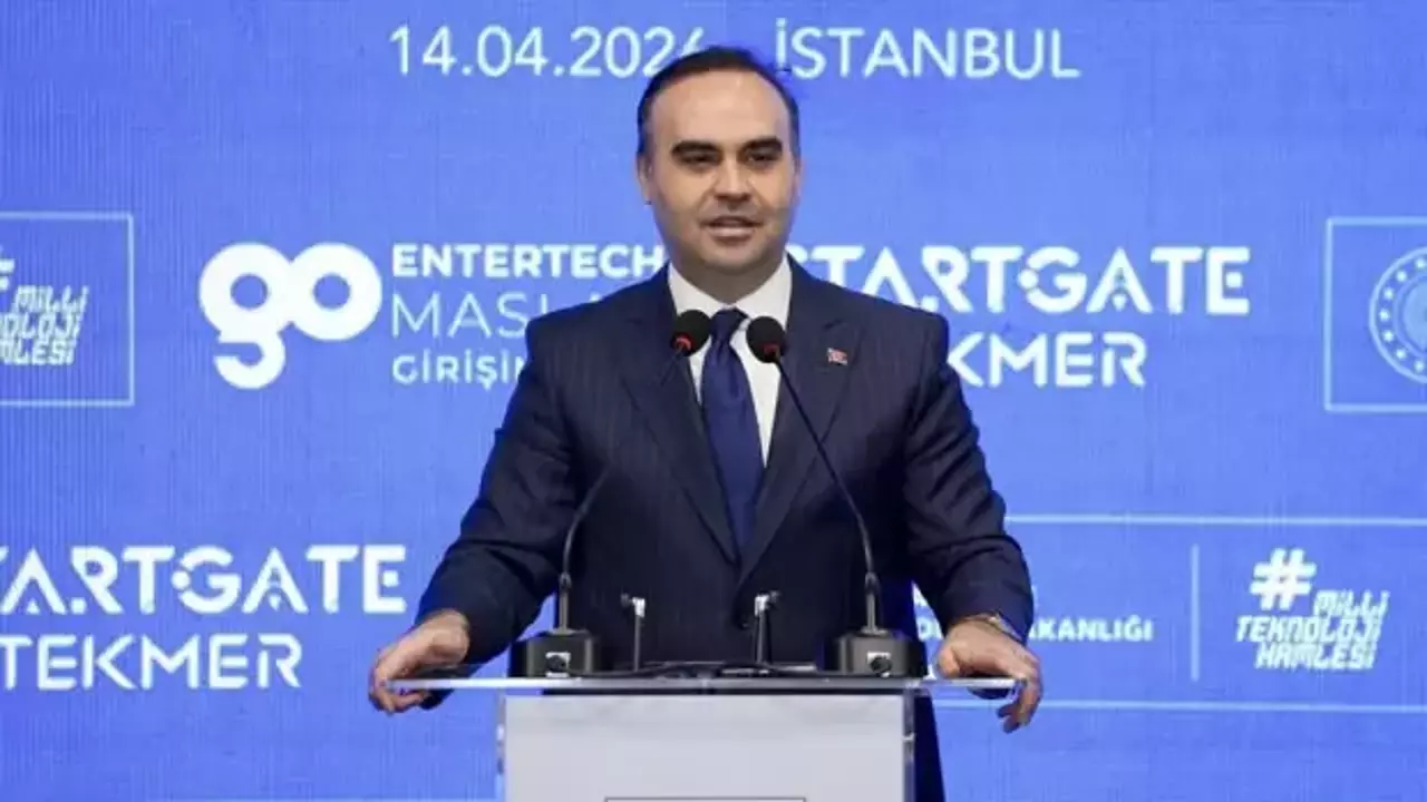 Bakan Kacır: Dünyanın en büyük girişimcilik merkezini İstanbul'da kuruyoruz