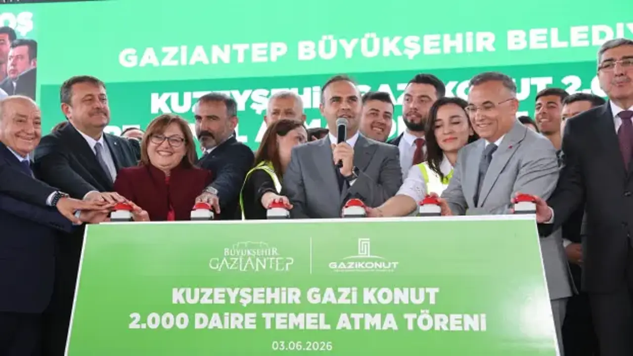 Bakan Kacır’dan Başkan Şahin’e Kuzeyşehir için tebrik