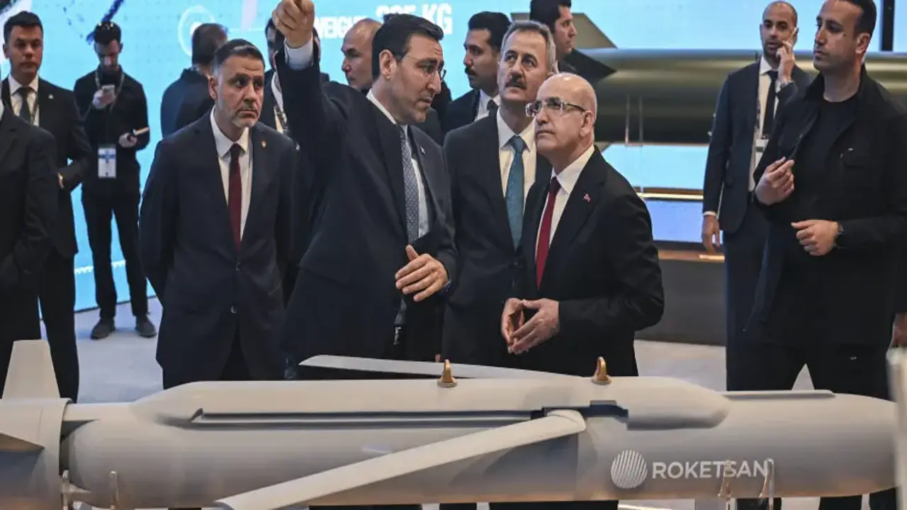 Bakan Şimşek’ten SAHA 2026'ya ziyaret: 