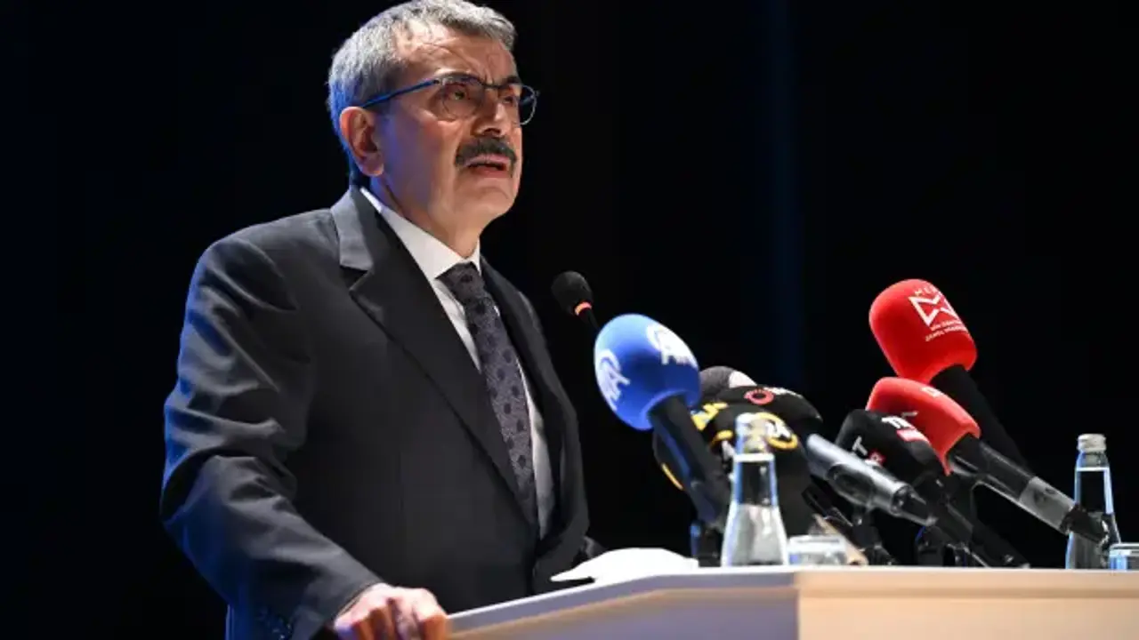 Bakan Tekin'den CHP'ye ziyaret